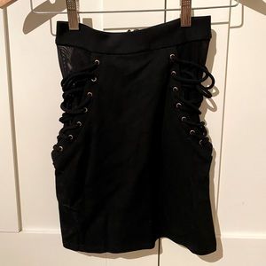 H:ours mini skirt- never worn